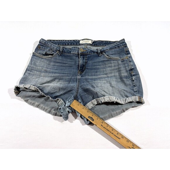 Torrid Blue Mid Rise Short Short Denim Rolled Distressed Jeans Shorts Sz 18 Hole - Picture 7 of 13